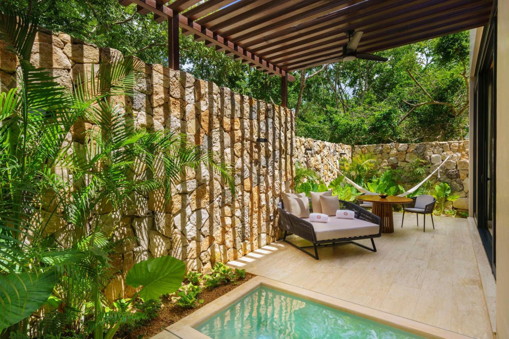 Hotel Hacienda Xcanatun By Angsana
